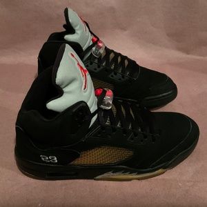 Men’s Jordan 5 Retro Athletic Shoes Size 12M Black